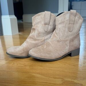 Women's Tan Ankle Boots